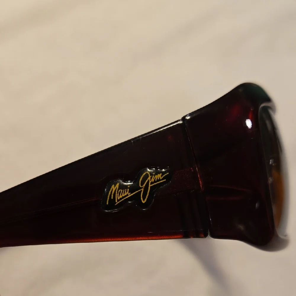 Maui Jim Hibiscus MJ 134-07 - FOR PARTS OR REPAIR - READ